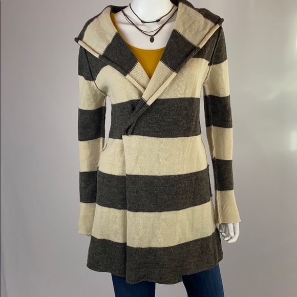 elan cardigan